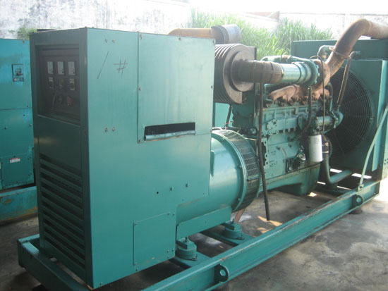 华池租赁发电机- 发电机碳刷磨损的原因是什么